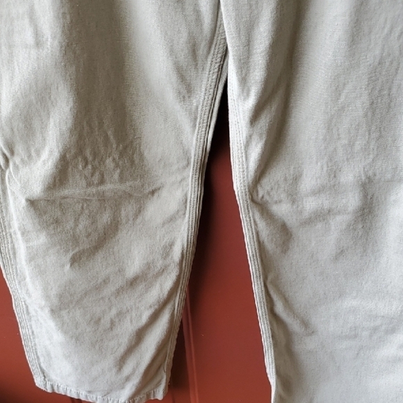 Carhartt Tan Cargo Pants with Relaxed Fit and Lightweight Material - Picture 8 of 13